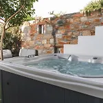 Harmony Luxury Naxos Kastrákion